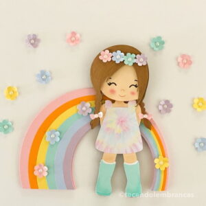 Arquivo de Corte: Topo de Bolo Arco Iris e Menina 001