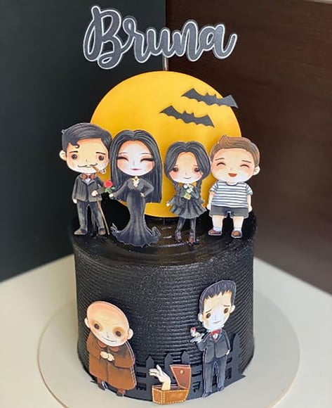 Arquivo de Corte: Topo de Bolo Família Adams