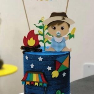 Topo de Bolo Junino Menino com Milho na Mão Arquivo de Corte