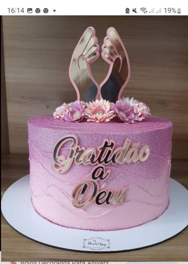 223 - Arquivo de Corte Topo de Bolo Gratidão a Deus Mãos