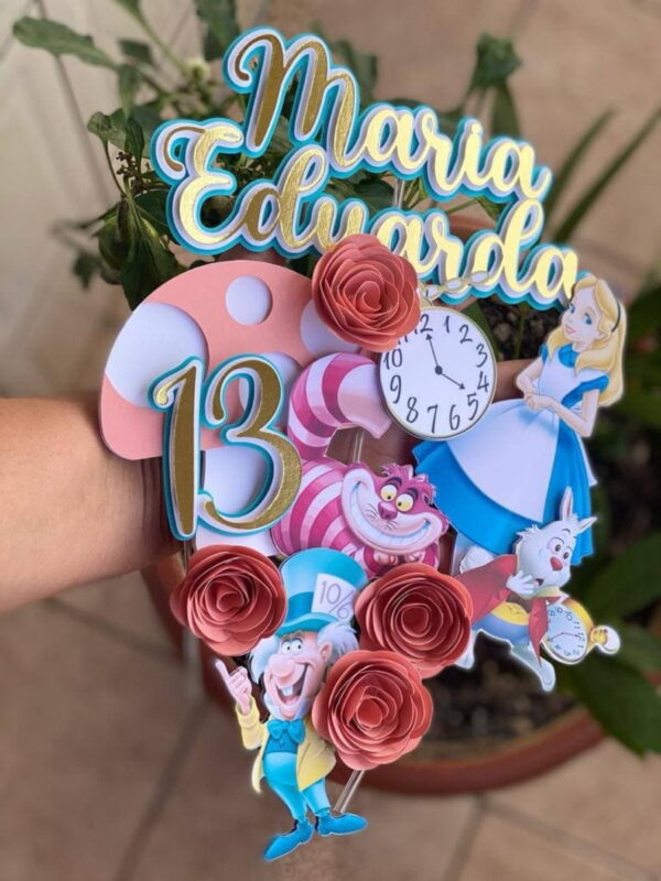 Arquivo CORTE topo de bolo ALICE CAMADAS+1 DE BRINDE