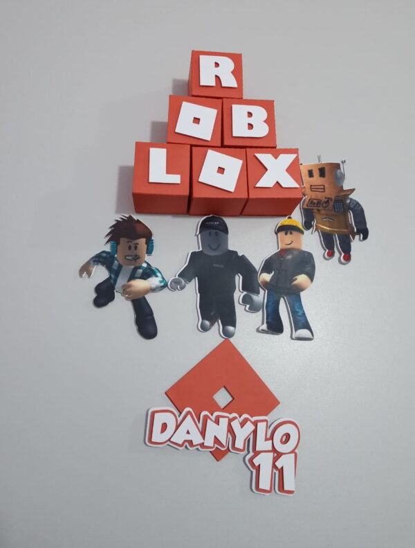 Arquivo Silhouette Topper de Bolo Lego Roblox - Image 2