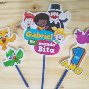 Bita topo de bolo personalizado pronta entrega